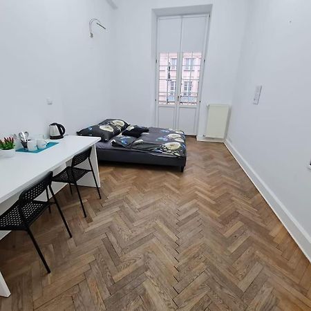 Fantastic - Ns51 Room A Warsaw Exterior photo