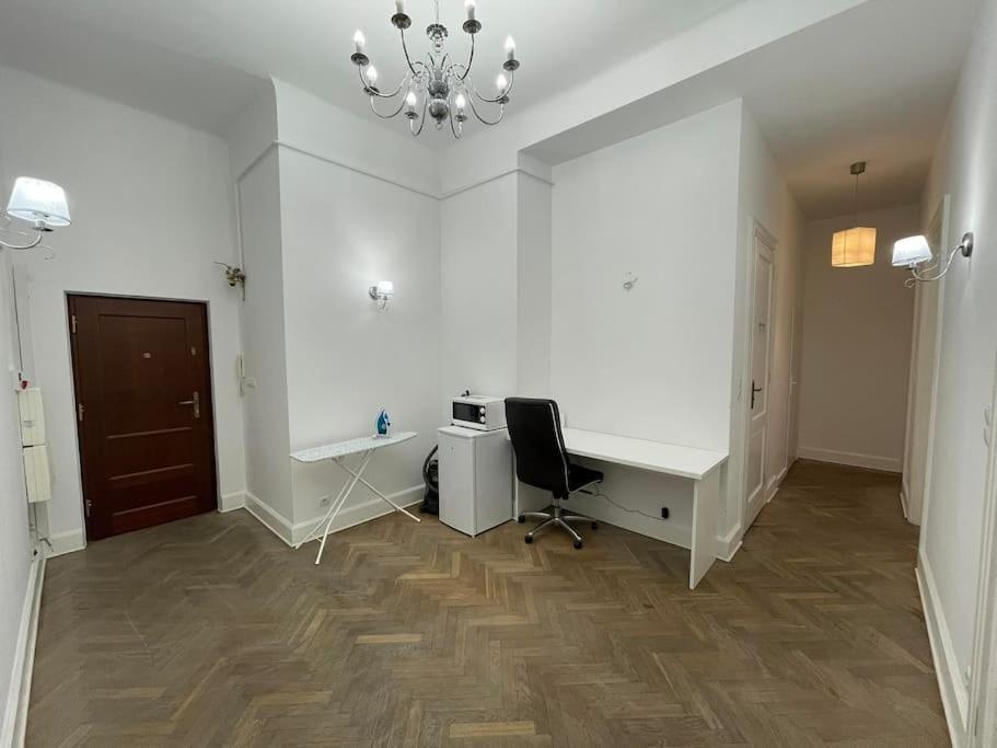 Fantastic - Ns51 Room A Warsaw Exterior photo