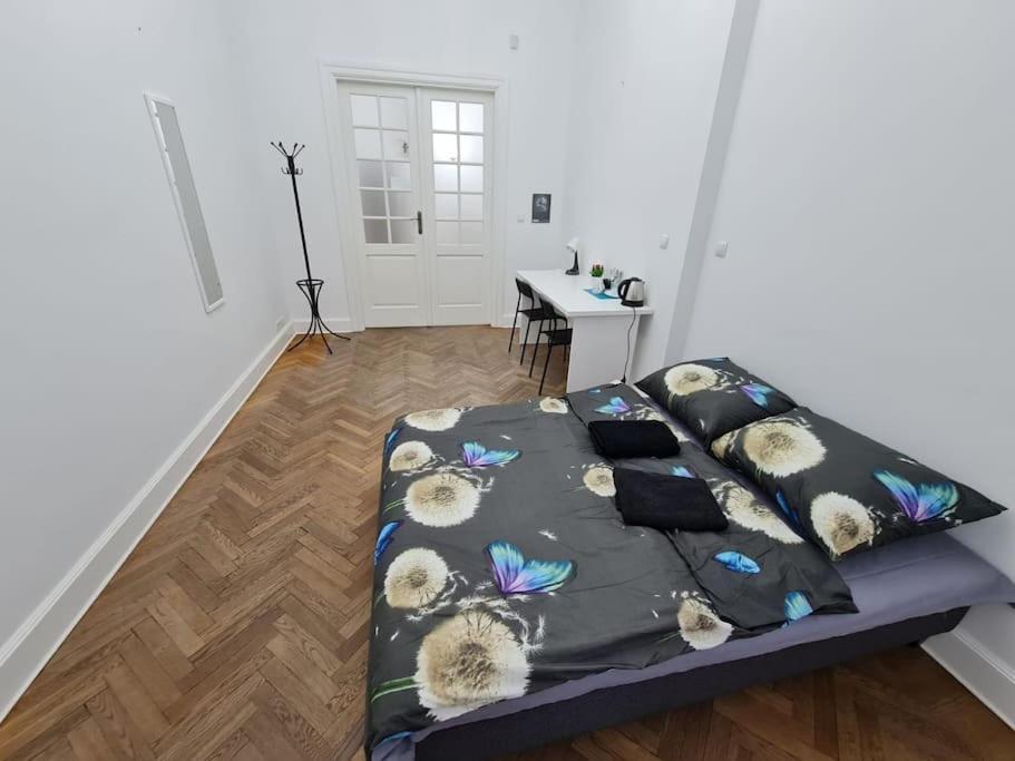 Fantastic - Ns51 Room A Warsaw Exterior photo
